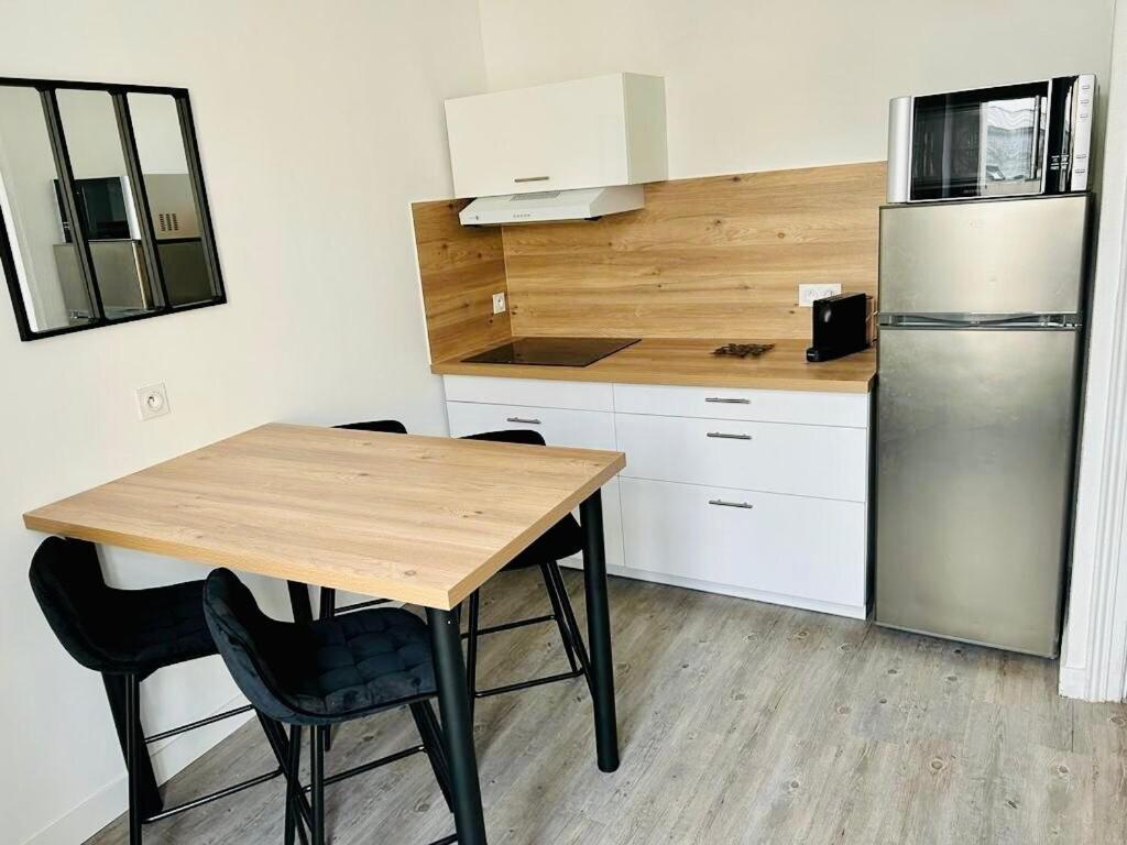 Au Coeur De Ville Laval  Extérieur photo