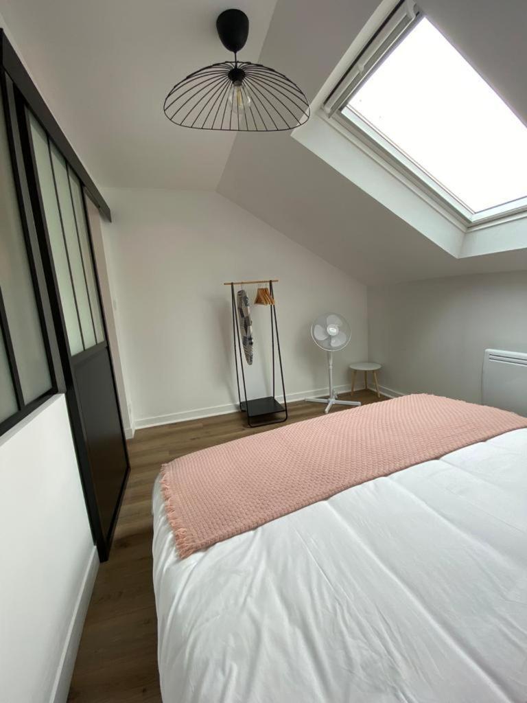 Au Coeur De Ville Laval  Chambre photo