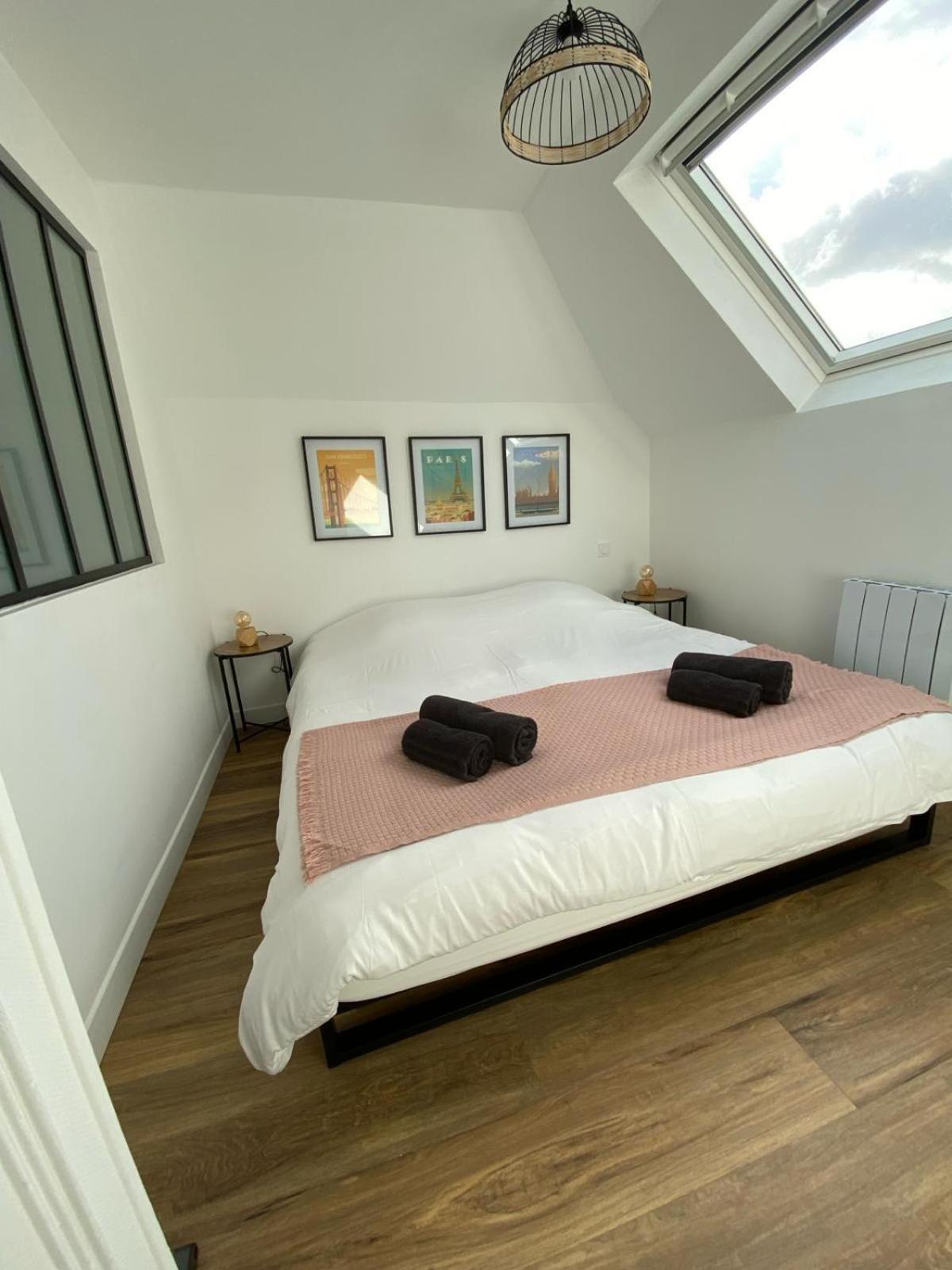 Au Coeur De Ville Laval  Chambre photo